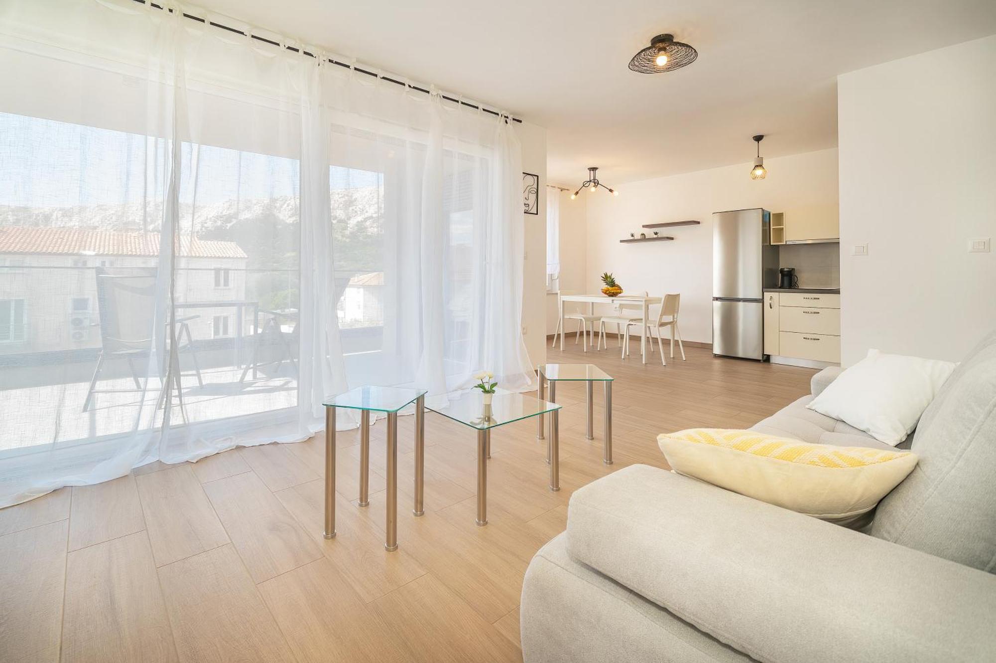 Poolside Apartments Anabella Башка Экстерьер фото