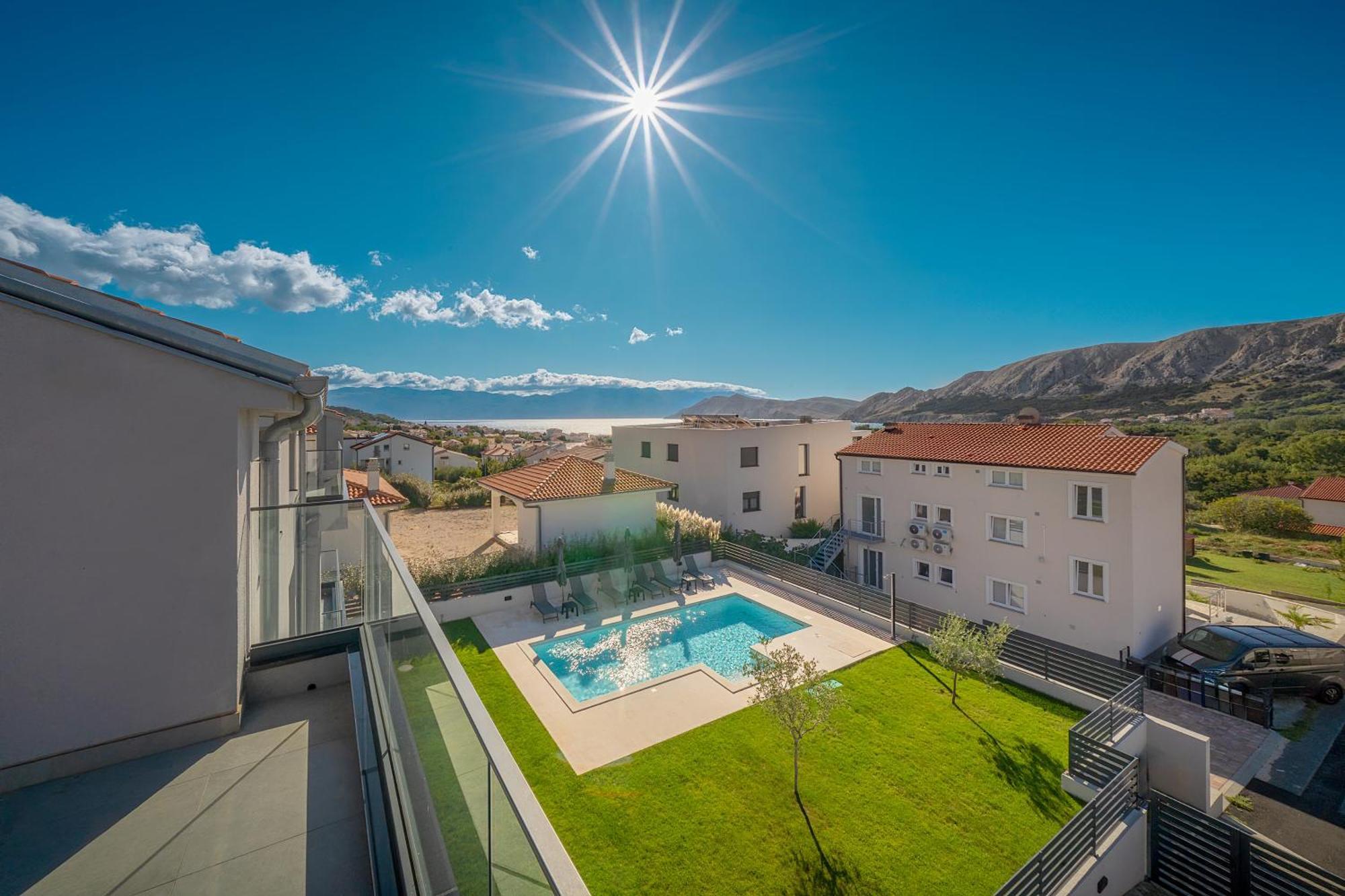 Poolside Apartments Anabella Башка Экстерьер фото